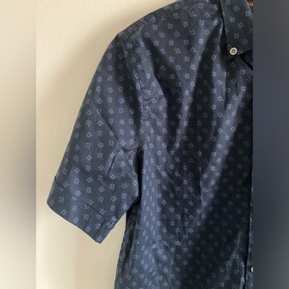 Perry Ellis Slim Fit Button Down Shirt Short Sleeve Floral Medium NWT - Picture 3 of 8